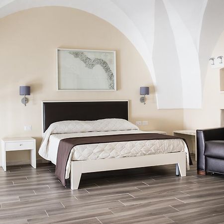 Faro Bianco Gallipoli - Suites & Apartments Екстериор снимка