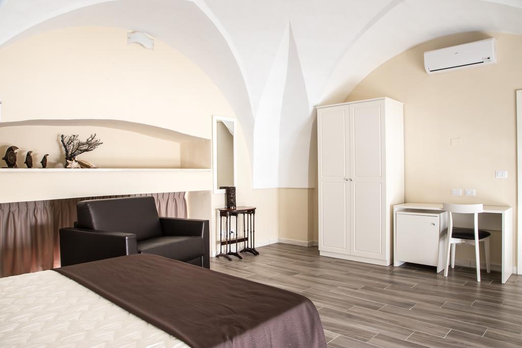 Faro Bianco Gallipoli - Suites & Apartments Екстериор снимка