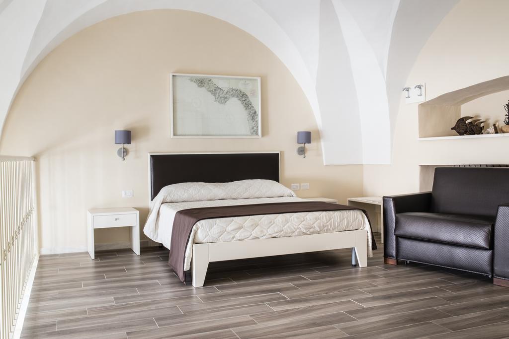 Faro Bianco Gallipoli - Suites & Apartments Екстериор снимка