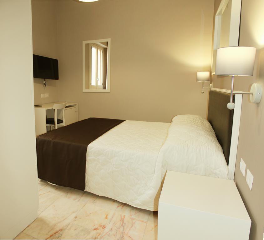 Faro Bianco Gallipoli - Suites & Apartments Екстериор снимка